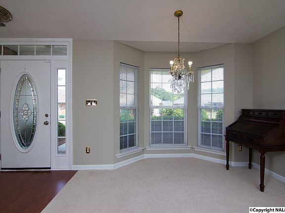 4th image of 205 Shadow Cove Dr SW