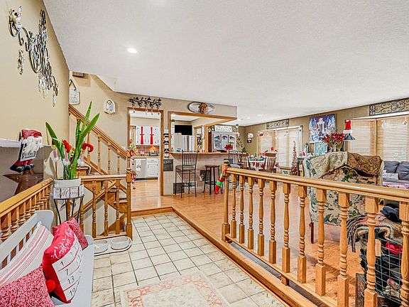 4th image of 14809 Southpointe Curv
