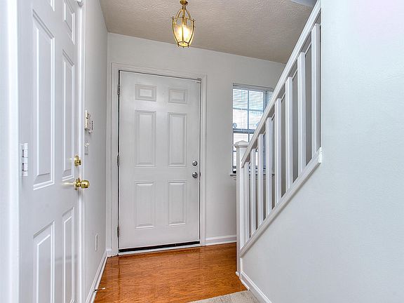 4th image of 3315 Merlot Ct