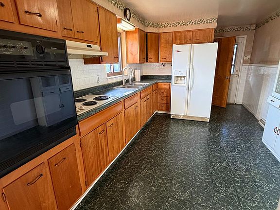 4th image of 2250 Sussex Ave