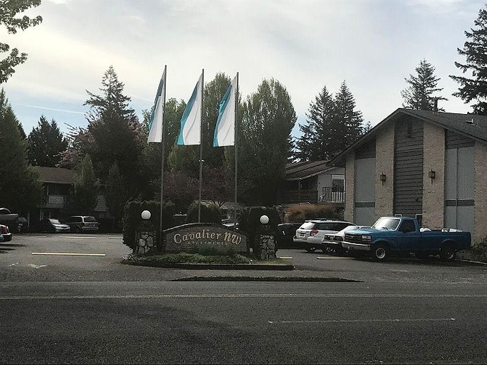 1st image of 554 6th St APT 17