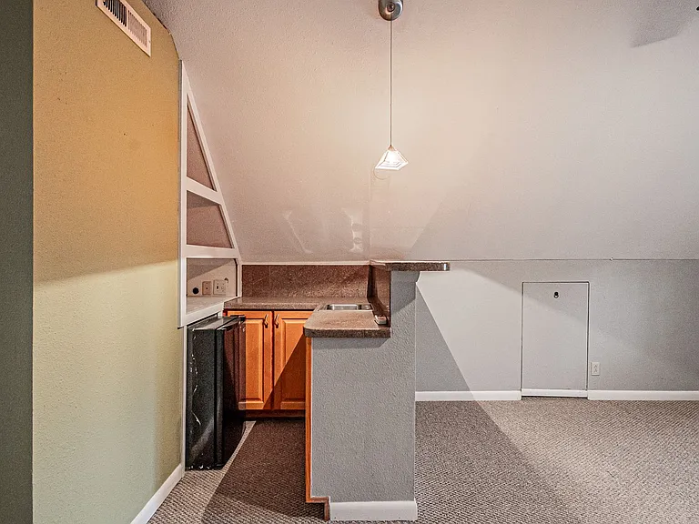 908 S Washington St — Photo 30
