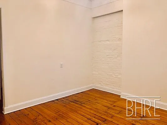 Rented by Brooklyn Heights Real Estate Inc | media 28