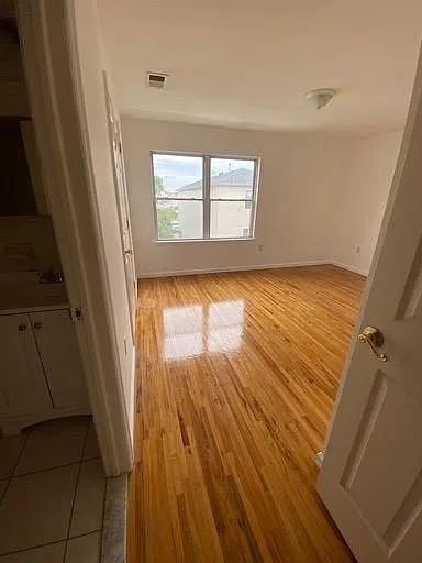 3 bed, $2,800 — Photo 3