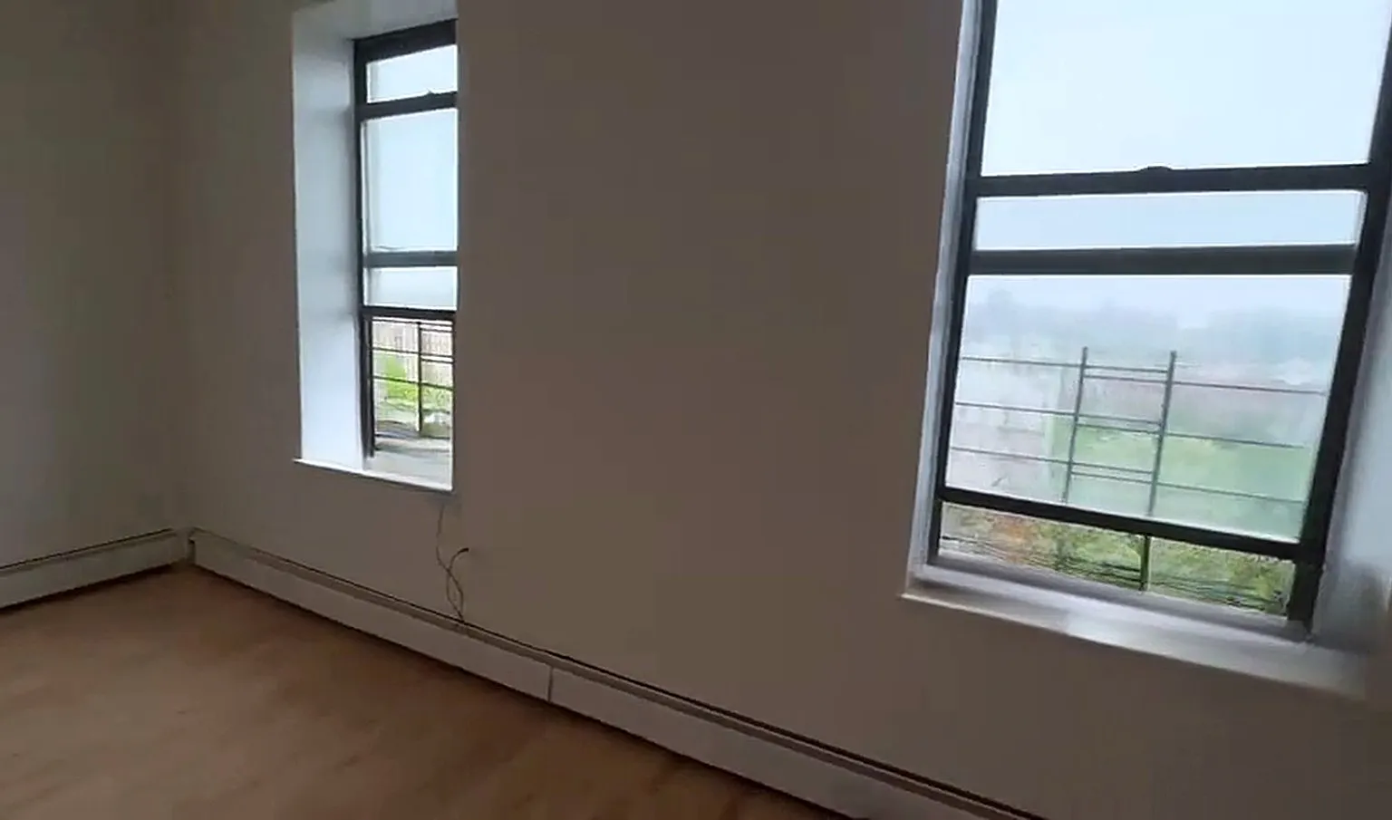 1358 Sheridan Ave — Photo 2