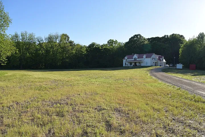 Building Photo - 1705 Locke Cuba Rd