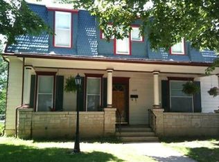 1119 S Main St, Carthage, MO 64836