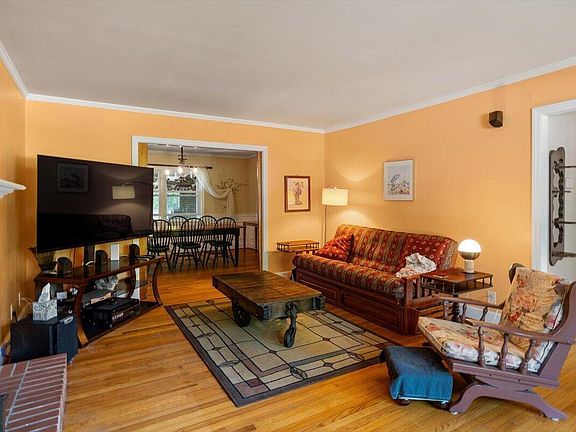 4th image of 3107 Dixon Rd