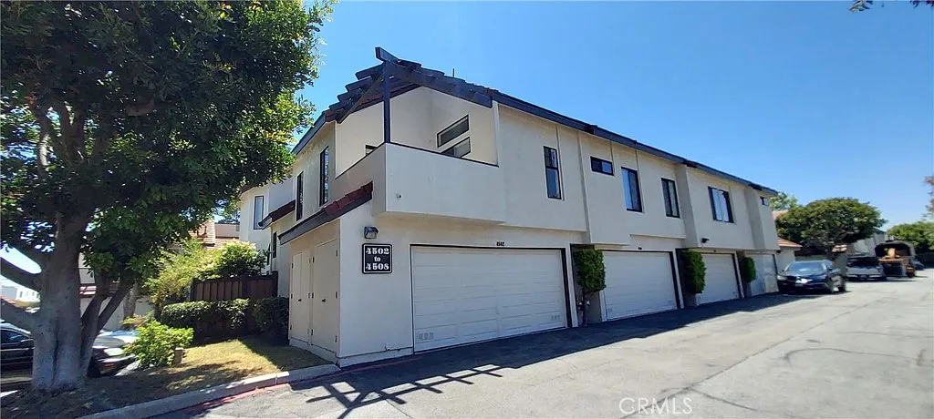 Building Photo - 4502 Emerald St #1