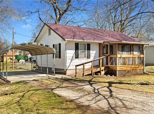 208 W Park Ave, Rich Hill, MO 64779