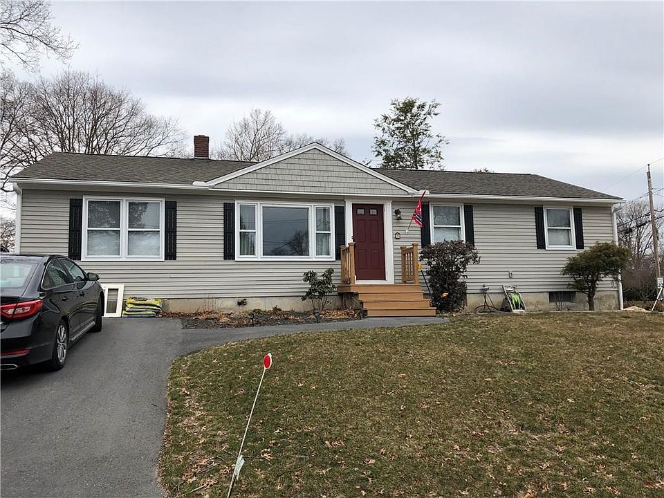 1st image of 28 Holloway Ave