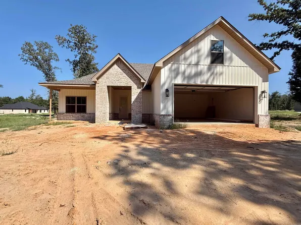 6838 Detonti Rd, Bauxite, AR 72011