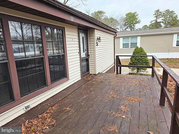 2nd image of 5 Susan Dr