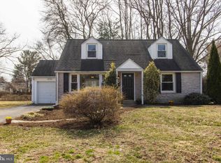 608 Burton Rd, Oreland, PA 19075