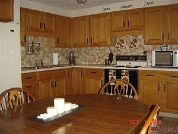 5th image of 4632 Cox Dr