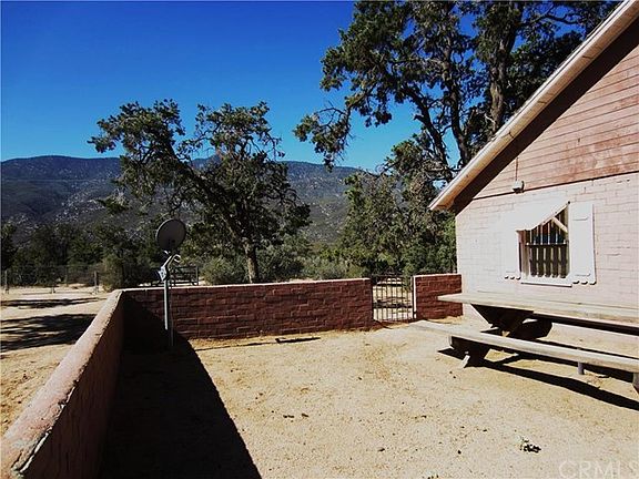 3rd image of 69610 Hathaway Way
