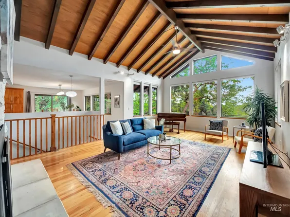 2950 N Mountain Shadow Ln, Boise, ID 83702