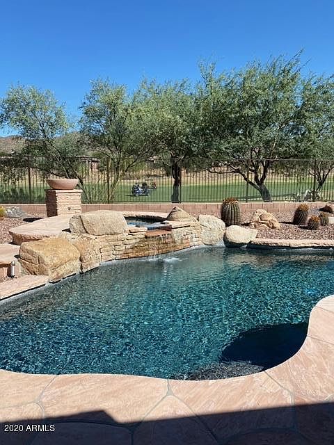 1st image of 2232 W Muirfield Dr