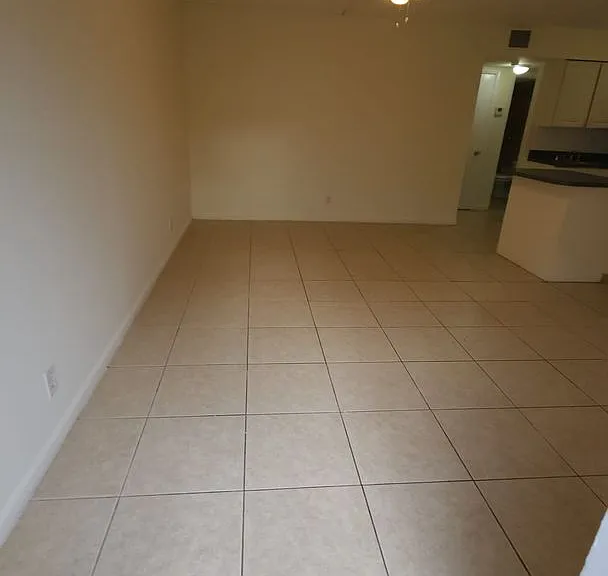 978 SW 10th Dr — Photo 60