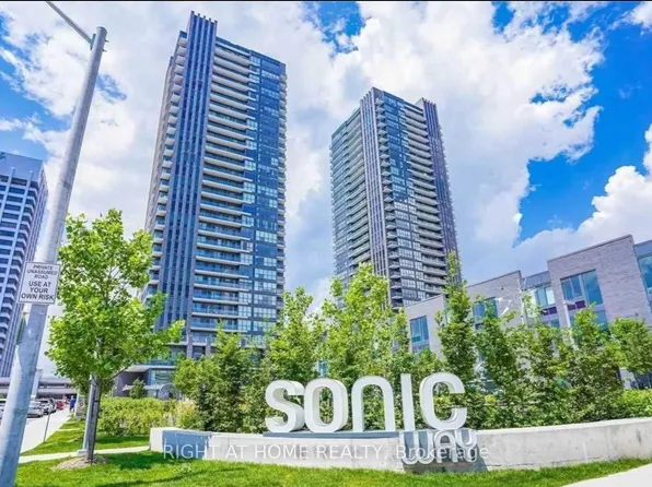 6 Sonic Way NE, Toronto, ON