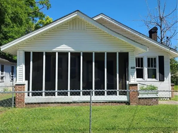 1004 Cottrell St, Mobile, AL 36605
