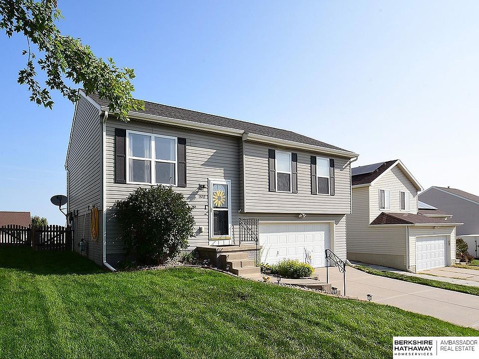 1st image of 15712 Cottonwood St