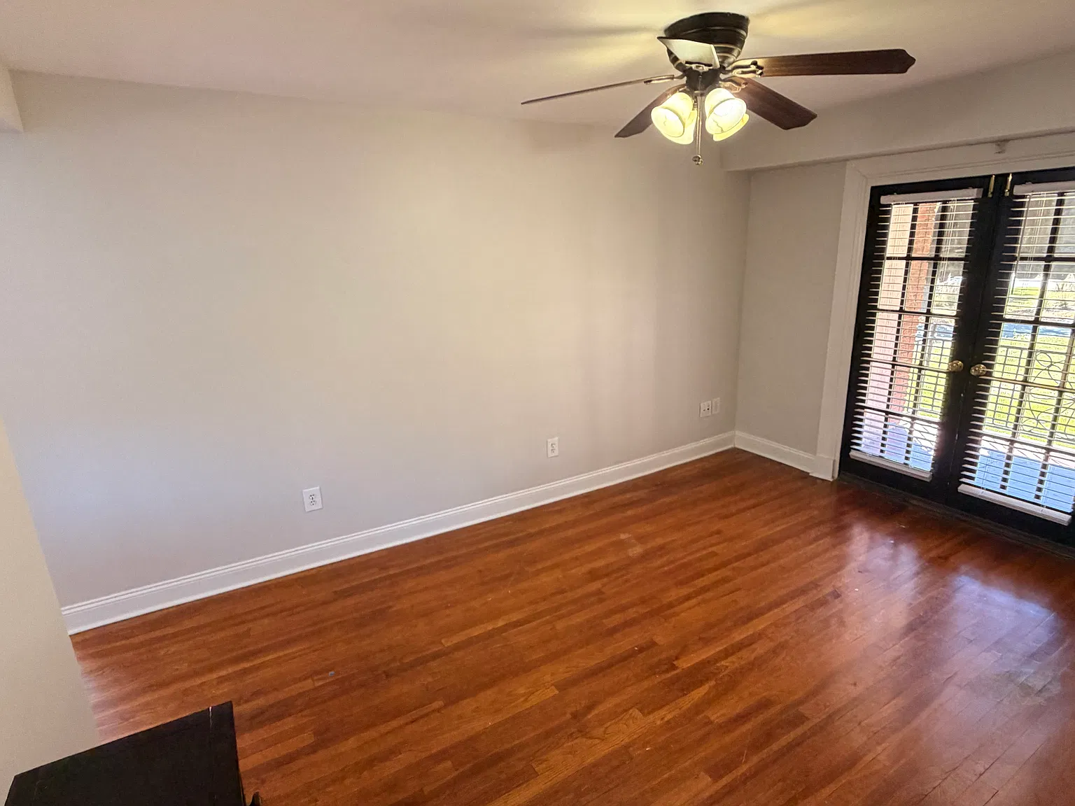 100 Newburn Dr — Photo 3