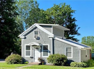 34 Salina St, Baldwinsville, NY 13027