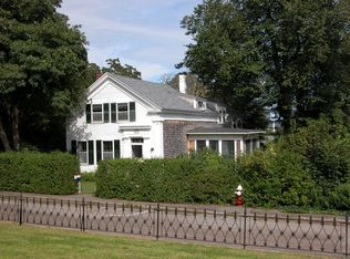 109 William St, Tisbury, MA 02568