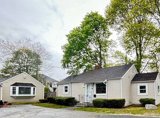 22 Oak Neck Rd, Hyannis, MA 02601
