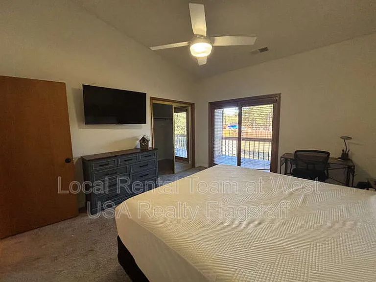 2340 N Plateau Dr — Photo 11