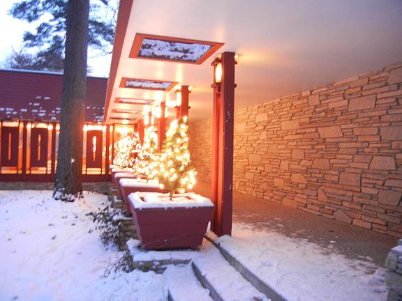 The inviting front entry to the home!