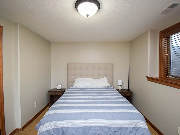 2204 S Silverthorne Ave — Photo 60