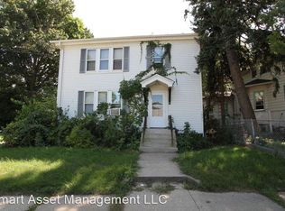 1021 67th St APT 1, Kenosha, WI 53143