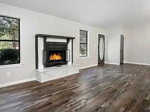 4th image of 309 Lakeview Dr