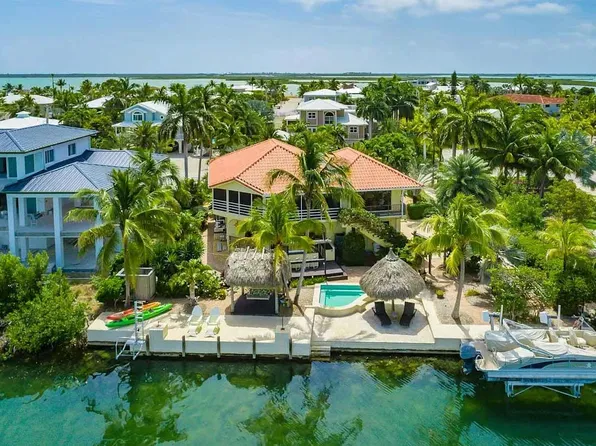16725 Tamarind Rd, Sugarloaf Key, FL 33042