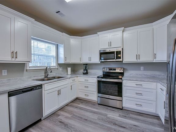 5th image of 17818 Alecia Dr