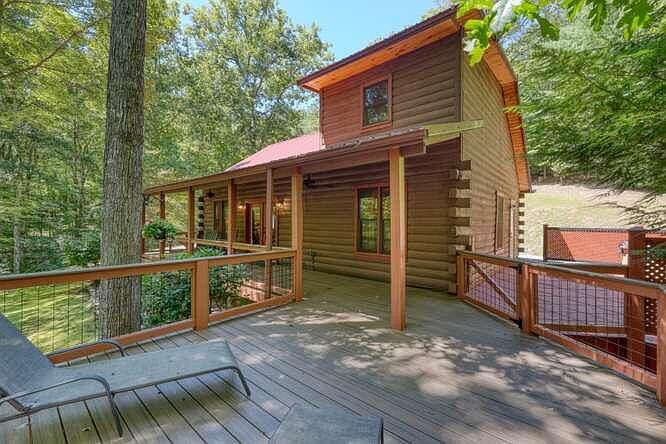 1st image of 158 Red Oak Forest Ln