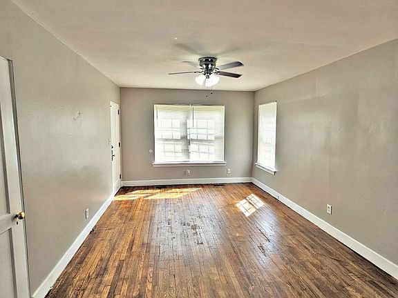 3rd image of 1018-1026 Grant St SE #1018-1