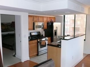 1201 N Garfield St APT 606, Arlington, VA 22201