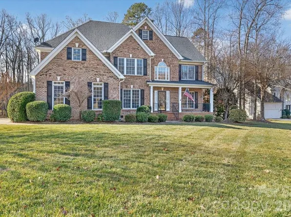 211 Forest Walk Way, Mooresville, NC 28115