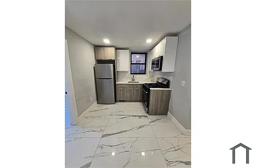 30 Bergen Ave #GL Photo 1