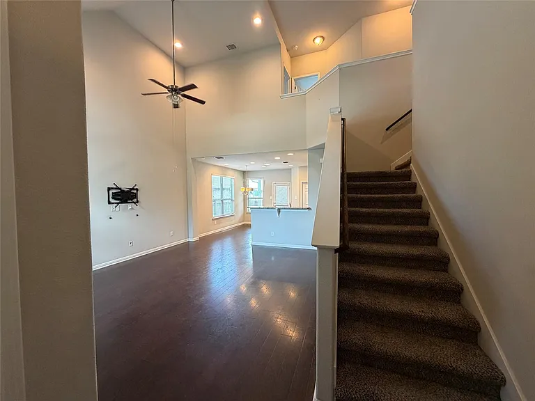 13221 Olivers Way — Photo 2