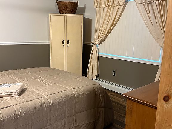 2nd image of 2179 Shartlesville Rd #1