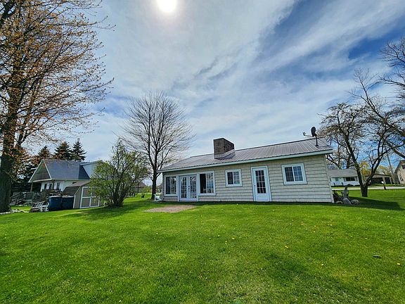 3rd image of 5816 Avalon Dr