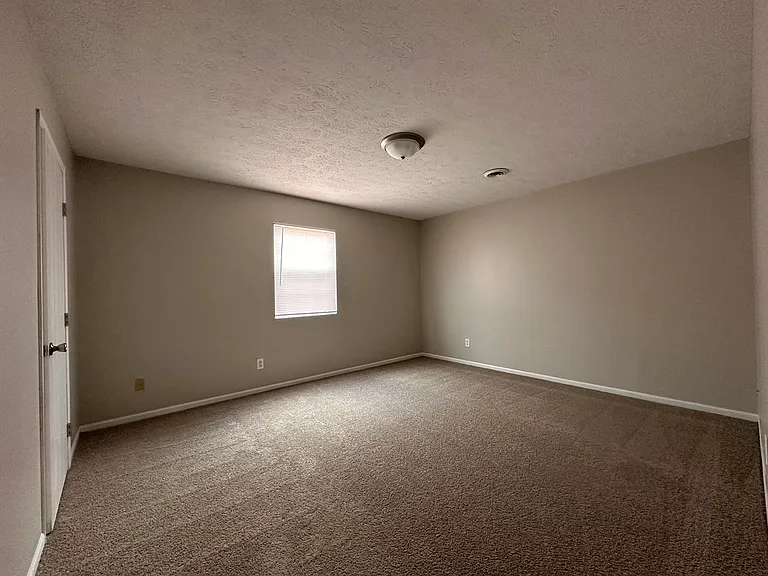 1 bed 1 bath - Bedroom - Located in Phase 2