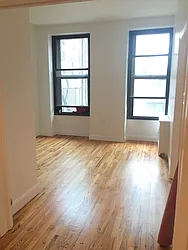 Rented by Warren T Real Estate Corp.