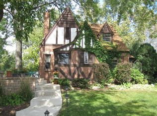 504 Selborne Rd, Riverside, IL 60546