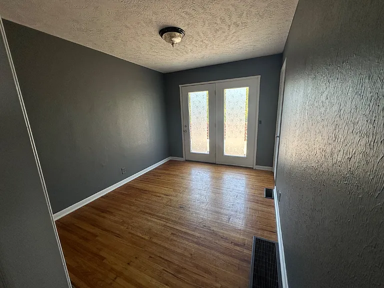 646 Briarwood Rd #A — Photo 10