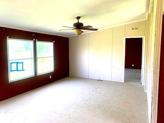 4th image of 153 Langston Ln